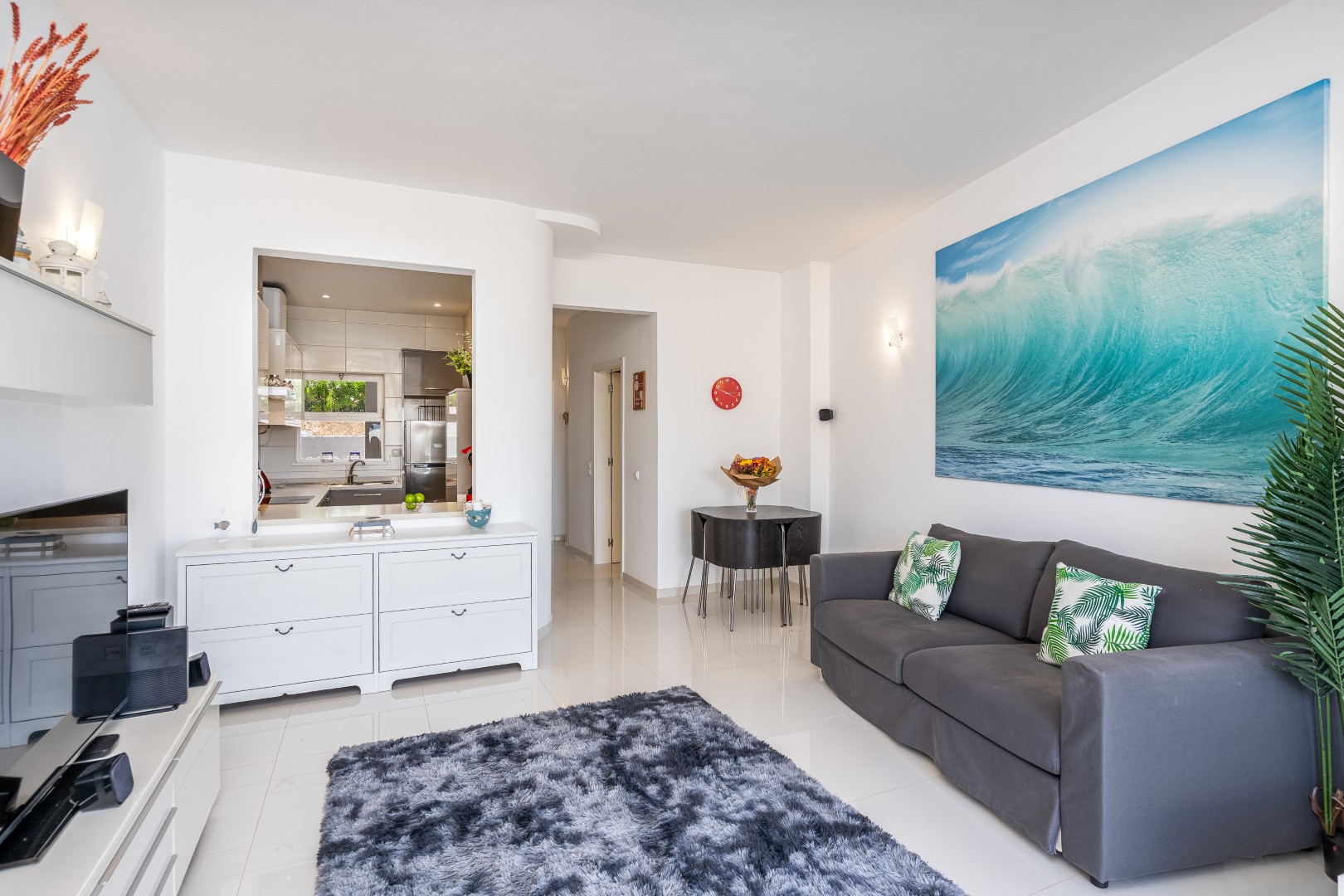 Blue Horizon Apartment