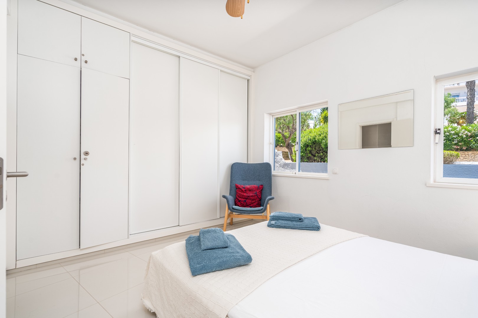 Blue Horizon Apartment